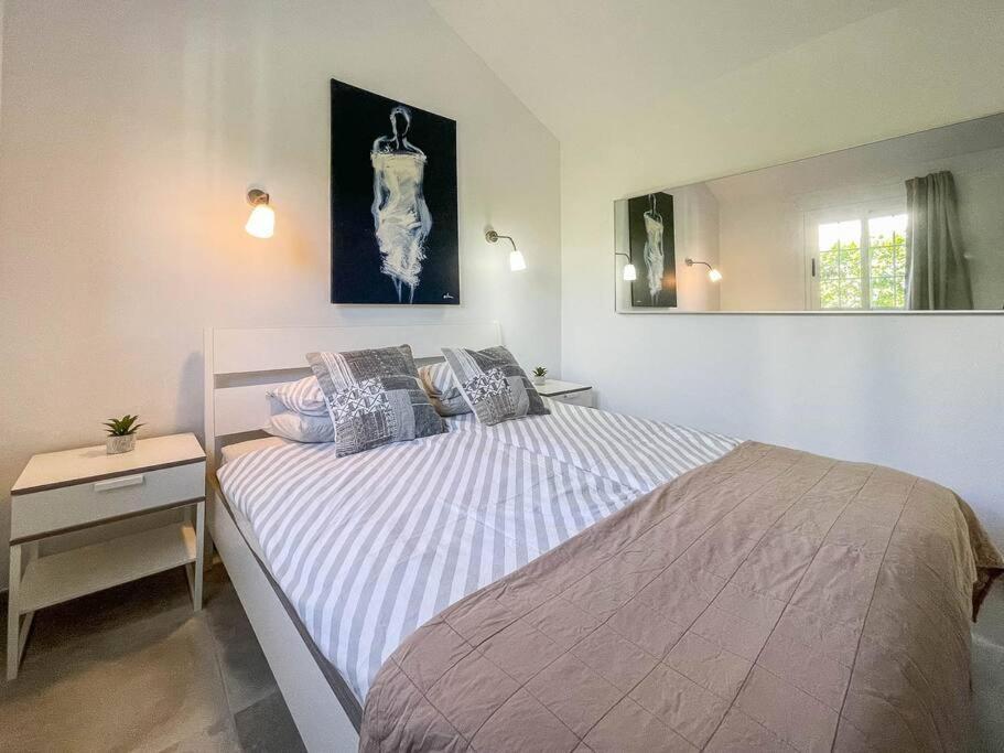 Cozy & Modern Bungalow W/Private Garden Bbq+Wifi 마스팔로마스 외부 사진